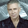 Adam Clayton、Larry Mullen Jr. - Theme from Mission