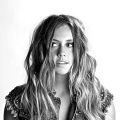 Maggie Eckford《Tell Me How To Feel》