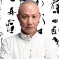 邓伟标《山脚下的麓湖》
