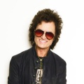 Glenn Hughes、Liesegang、John Wetton《Sabre Danse Macabre》