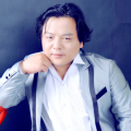 徐方《捕风的汉子》