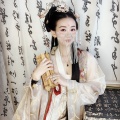 宝藏女孩伊伊《卷珠帘》