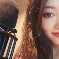 梨笑笑《山茶花读不懂白玫瑰》