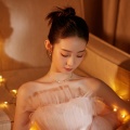 张艺凡、何洛洛、赵一、陈紫妍 - 逐光