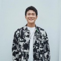 赵紫骅 - 为你我受冷风吹