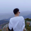 踩点的王同学《鲸》