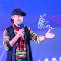 黄艺明《花好月圆》