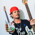 Tom DeLonge、Angels & Airwaves《Paper Thin》