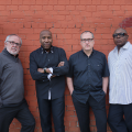 Fourplay、Chaka Khan、Nathan East《Between The Sheets》