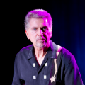 Johnny Rivers《Walk Myself On Home》