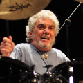 steve gadd《Voulez-Vous》