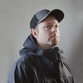 DJ Shadow《Walkie Talkie》
