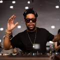 Felix Da Housecat《Silver Screen Shower Scene》