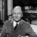 Sir John Gielgud《Hamlet:Act II,Scene 2:Act III,Scene 1:Act V,Scene 2》