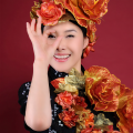 雷蕾《月亮高高云中藏》