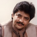 Udit Narayan、Lata Mangeshkar、Ishaan、Shah Rukh Khan - Aankhen Khuli