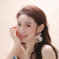 张里里《飘雪》