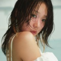 KATIE、曺柔理《Can't Fight the Moonlight》