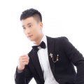 杨小磊《世间美好与你环环相扣》