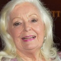 gwyneth jones《