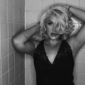 Joelle James《Fading Away》