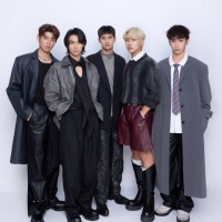 FEniX资料,FEniX最新歌曲,FEniX音乐专辑,FEniX好听的歌