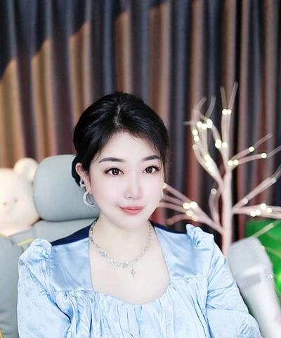 李莹小熊