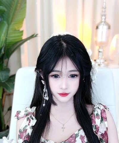 高清潇潇潇夫人高清等等r再等等高清kad小温暖张小鹿一张小鹿一高清