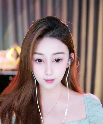 安吉丽娜nana