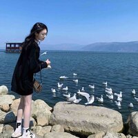 w是山谷a