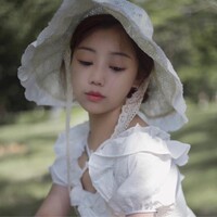 林浠Ya