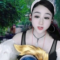 歌手芳菲