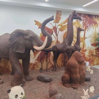 小黑胖子玩游戏
